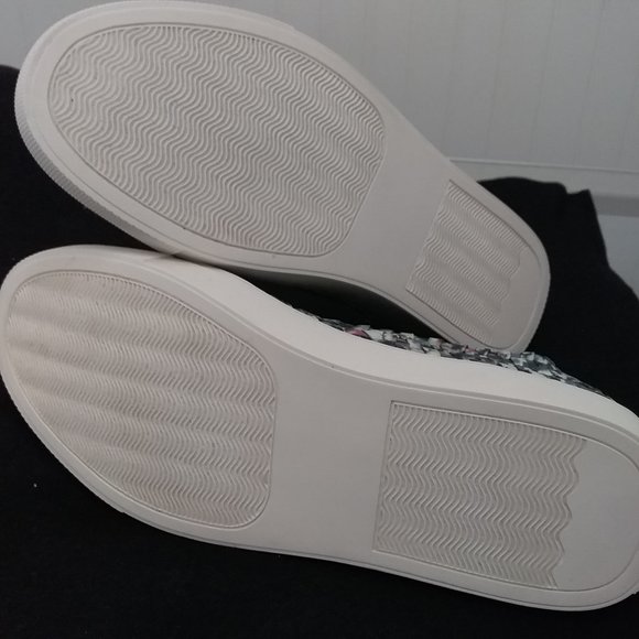 Corkys "Pump" Woven Elastic Memory Foam Fl… - Picture 5 of 6